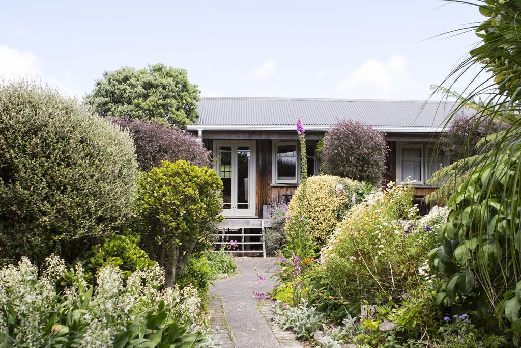 The Church Accommodation Hahei Exterior foto